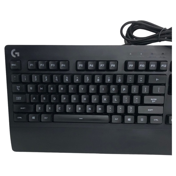 Logitech Prodigy G213 Pro Gaming Wired Keyboard 16 Million Colors RGB Backlights - Picture 7 of 14